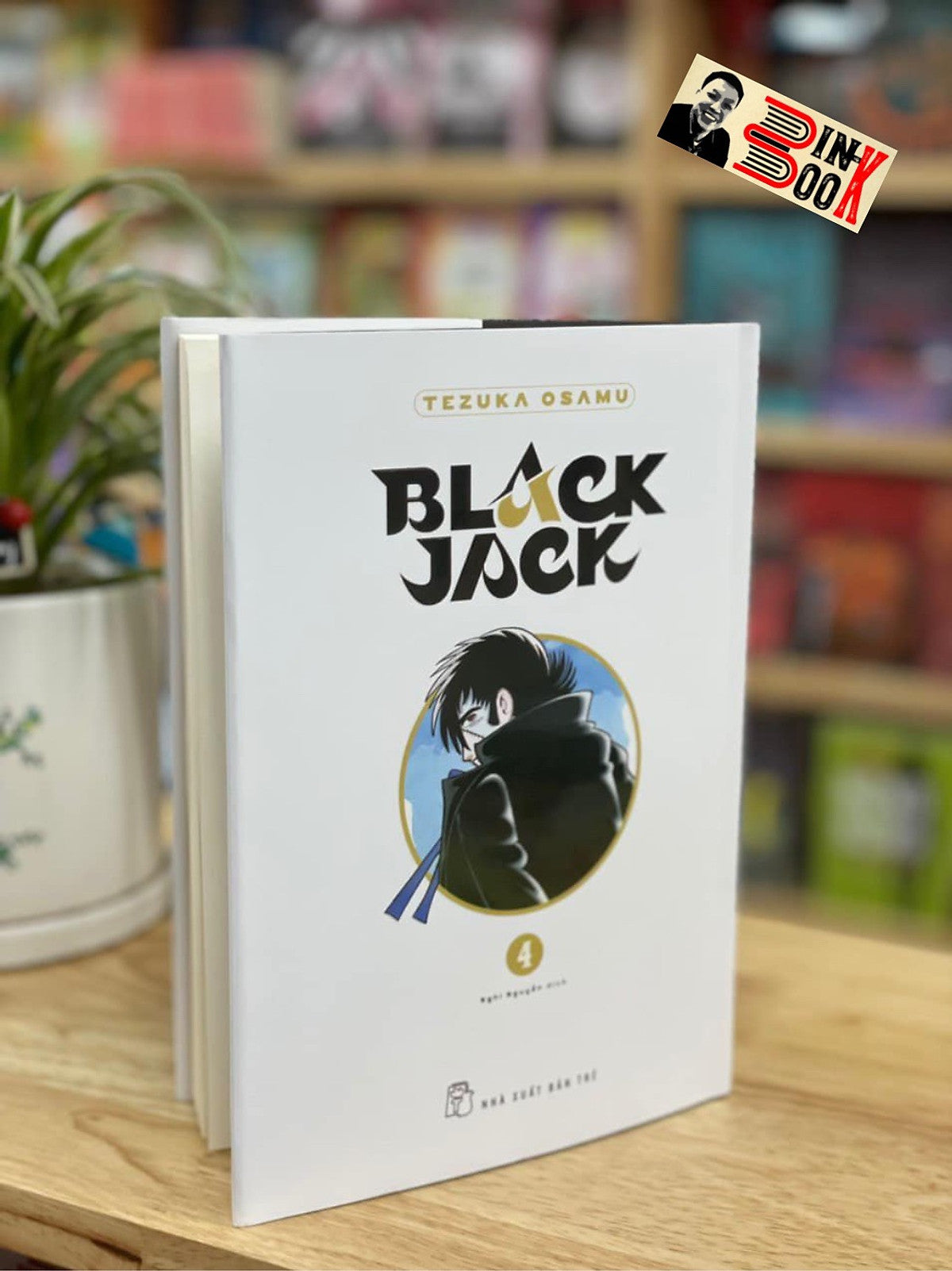 Black Jack 04 (Bìa Cứng)